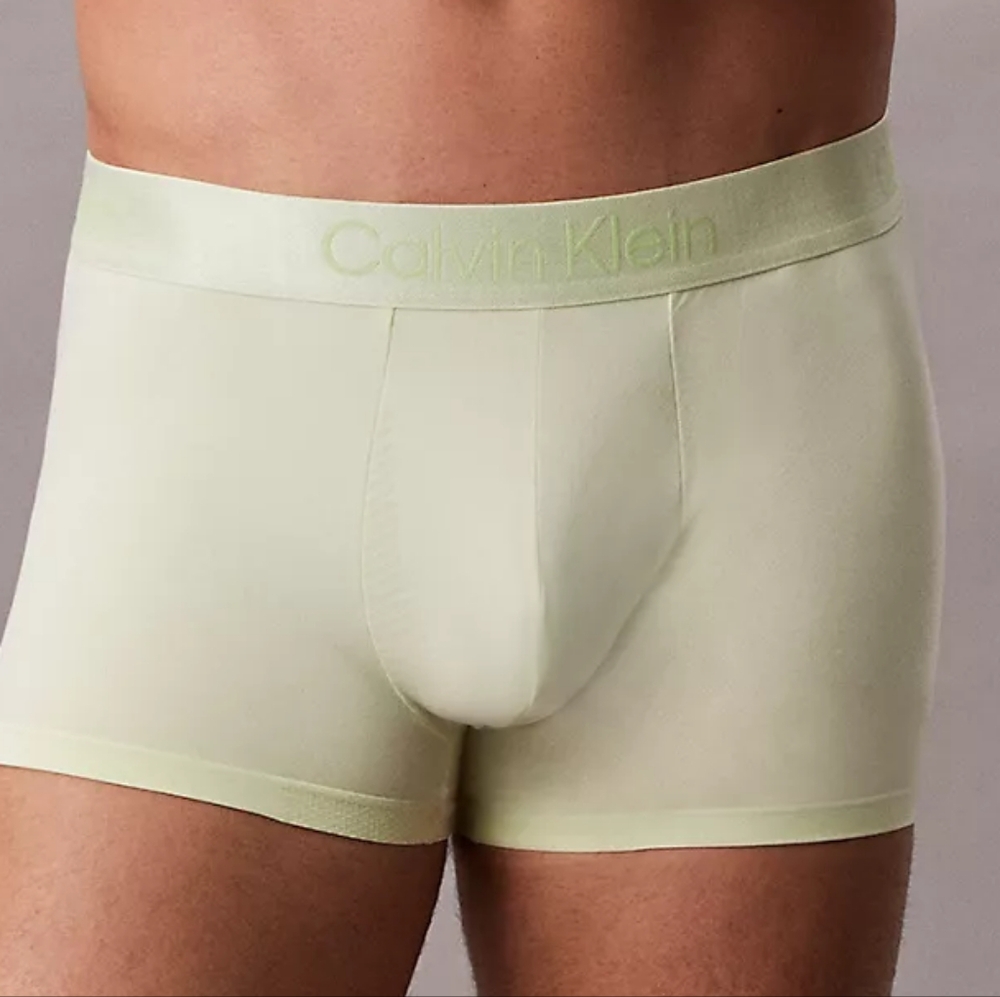 Calvin Klein Men's Microfiber Tech Low Rise Brief Underwear New Size Medium